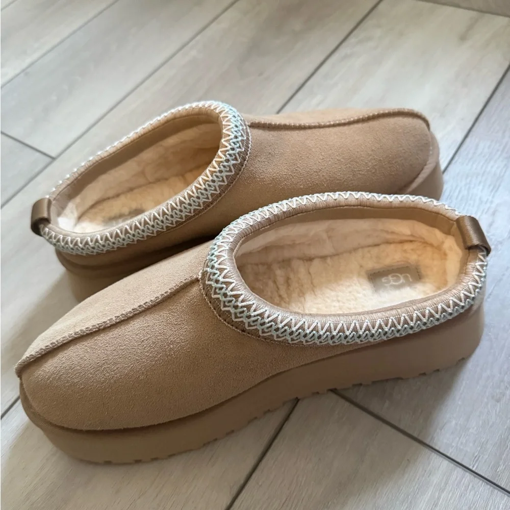 UGG Beige Suede Slip-Ons - Picture 4 of 4